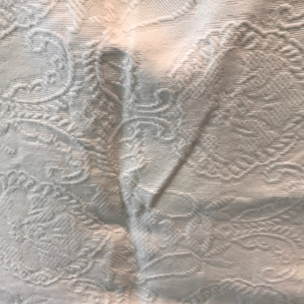 Beautiful heavy king matalie pillow shams.